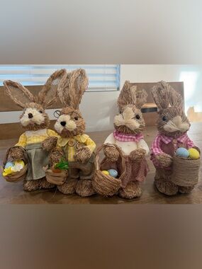 Set of 4 Straw Bunnies